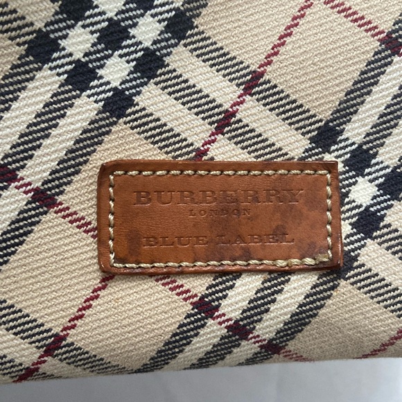 Burberry shoulder bag - Picture 8 of 8